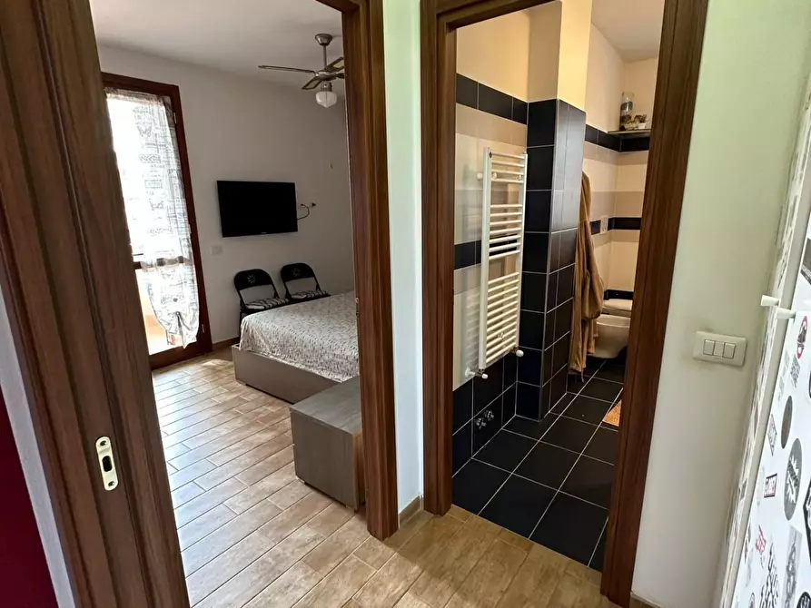 Immagine 12 di Appartamento in vendita  a Sovicille