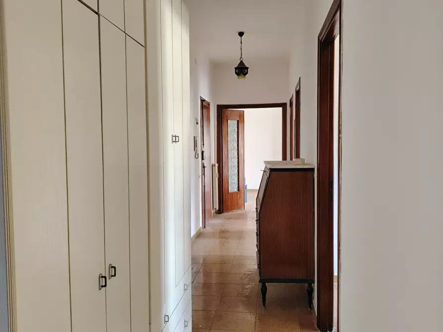 Immagine 8 di Appartamento in vendita  a Carrara