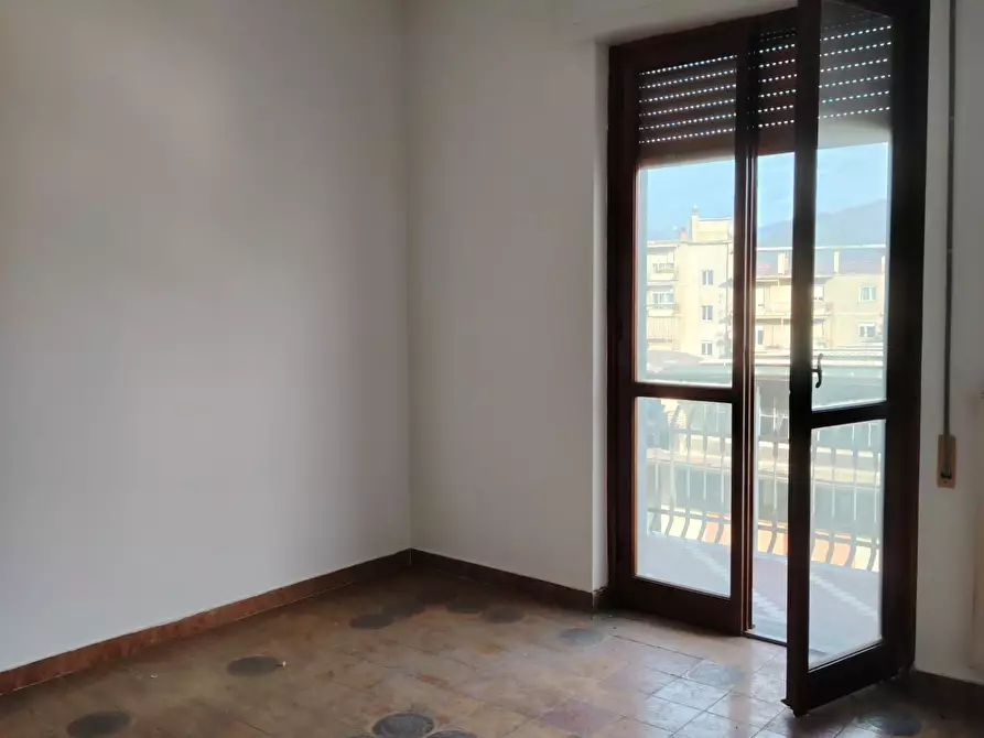 Immagine 7 di Appartamento in vendita  a Carrara