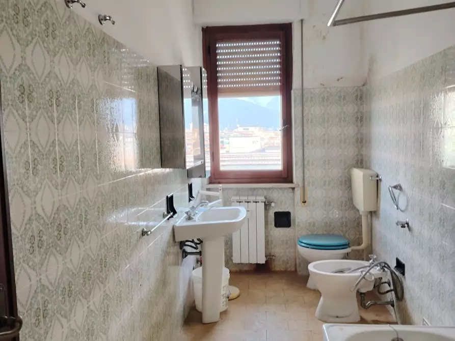 Immagine 4 di Appartamento in vendita  a Carrara