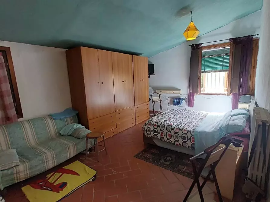 Immagine 8 di Casa indipendente in vendita  a Buti