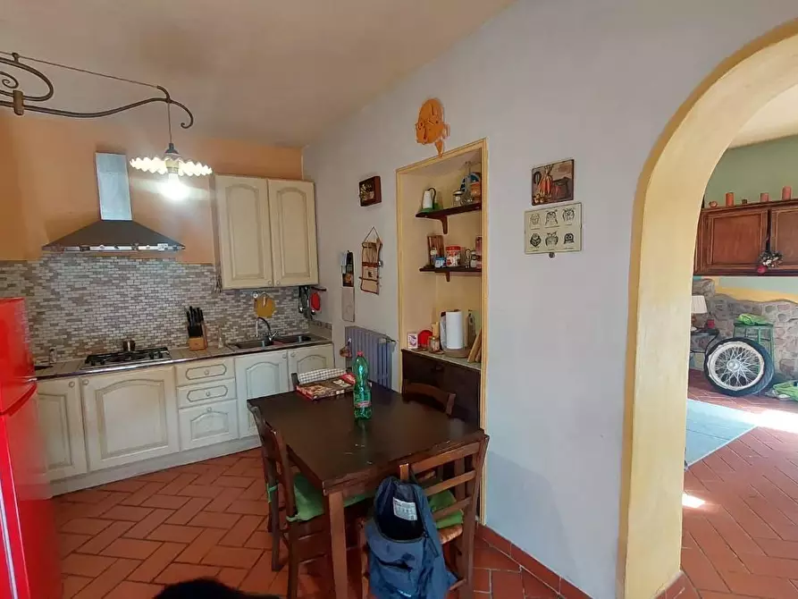 Immagine 3 di Casa indipendente in vendita  a Buti