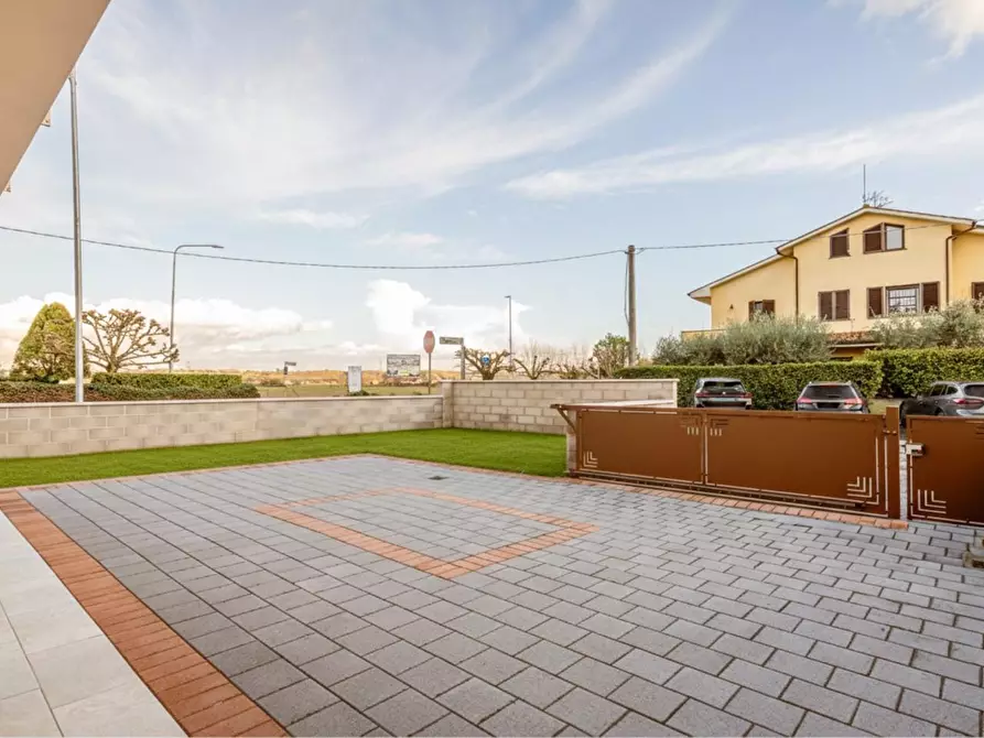 Immagine 40 di Appartamento in vendita  a Bientina