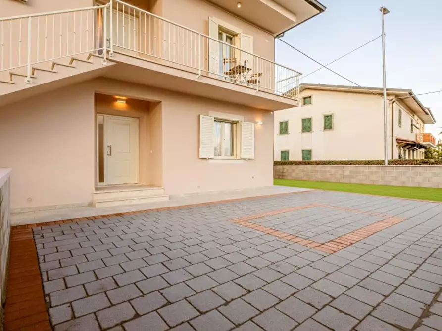 Immagine 41 di Appartamento in vendita  a Bientina