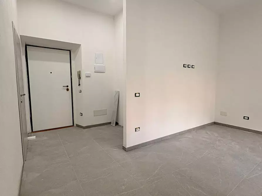 Immagine 2 di Appartamento in vendita  a Cascina