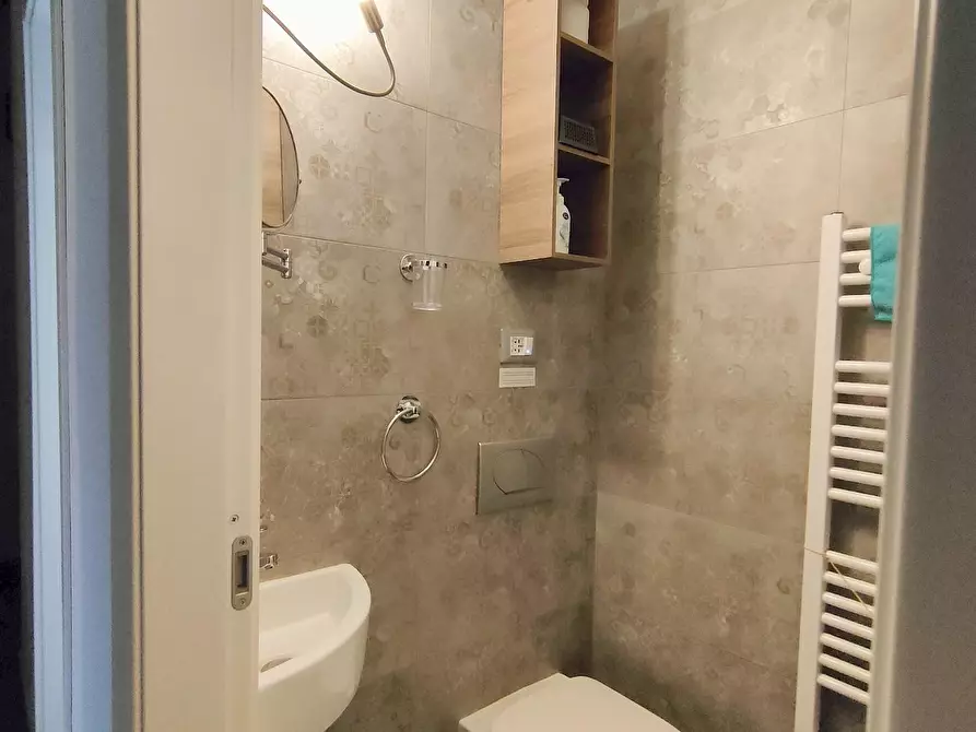 Immagine 16 di Appartamento in vendita  a Pisa