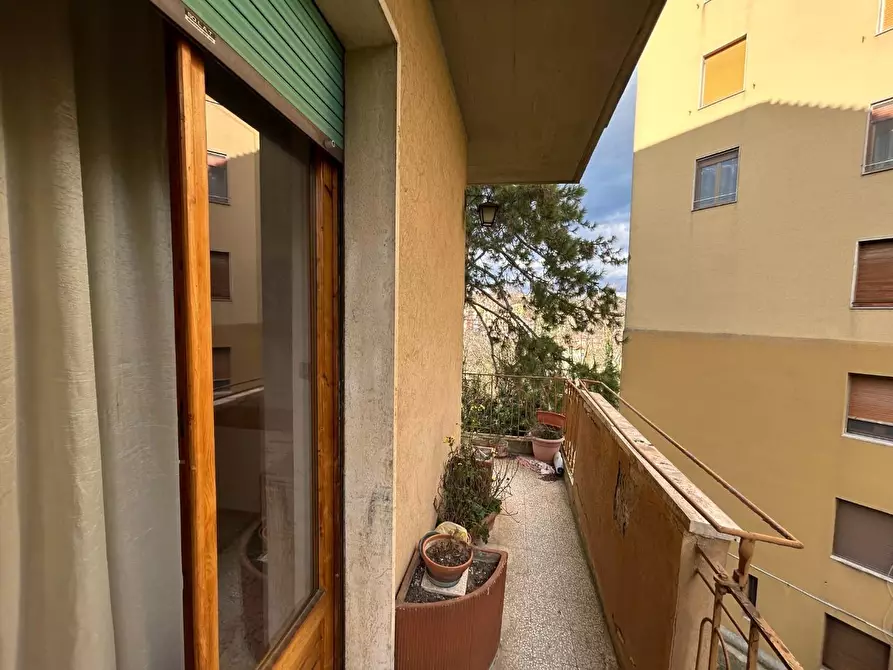 Immagine 23 di Appartamento in vendita  a Siena