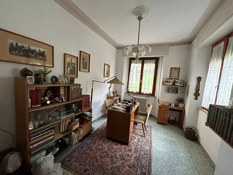 Immagine 12 di Appartamento in vendita  a Siena