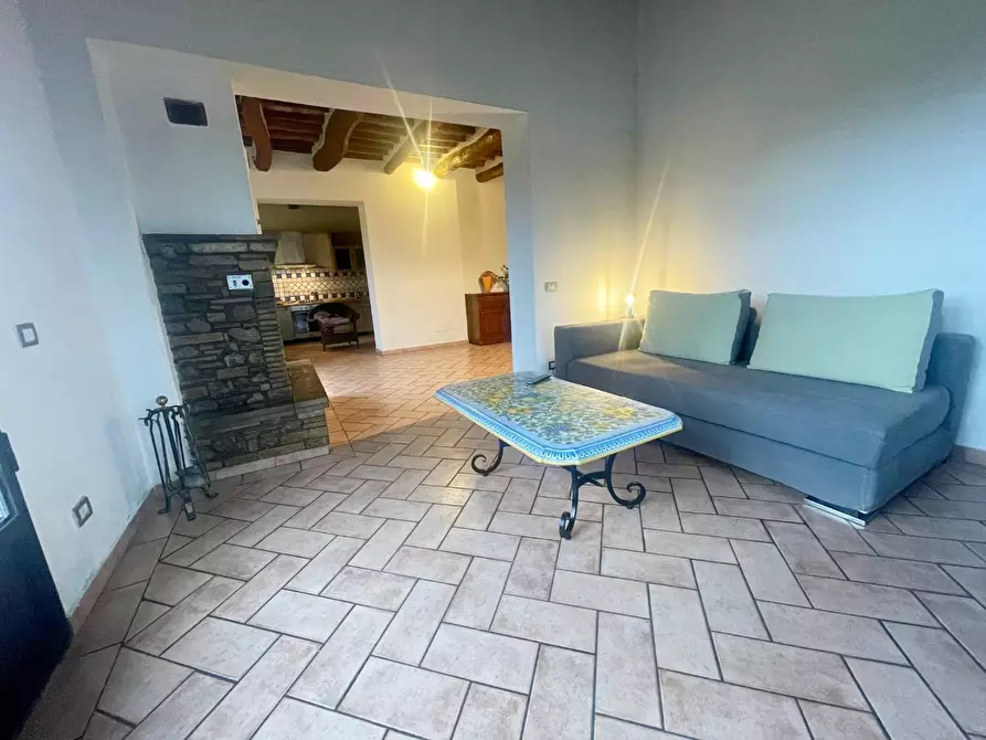 Immagine 4 di Porzione di casa in vendita  a Gambassi Terme