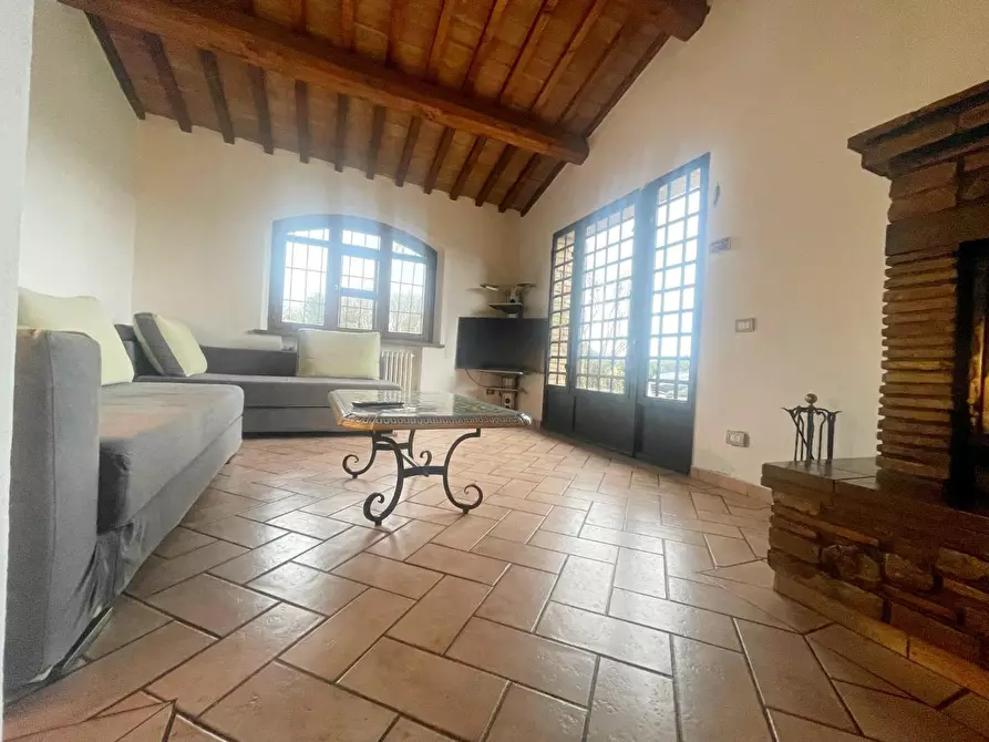 Immagine 3 di Porzione di casa in vendita  a Gambassi Terme