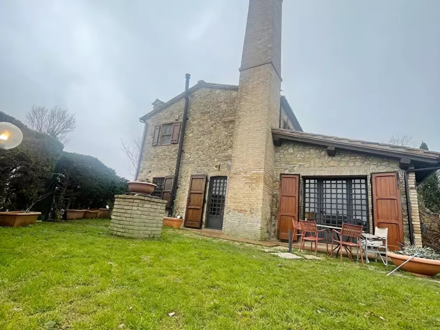 Immagine 2 di Porzione di casa in vendita  a Gambassi Terme