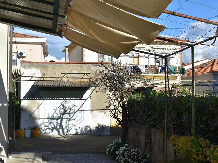 Immagine 11 di Villa in vendita  a Rosignano Marittimo