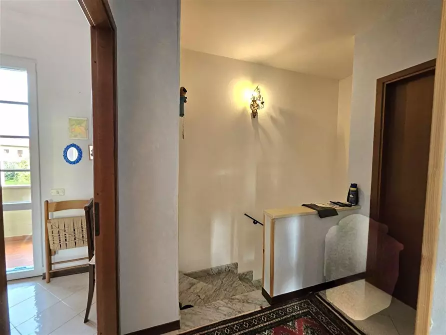 Immagine 11 di Casa trifamiliare in vendita  a Massa