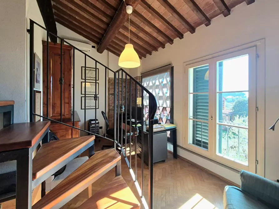 Immagine 28 di Rustico / casale in vendita  a Lucca