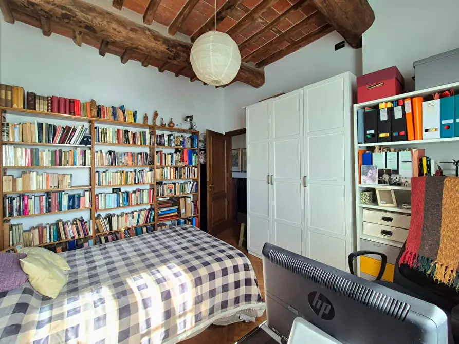 Immagine 24 di Rustico / casale in vendita  a Lucca