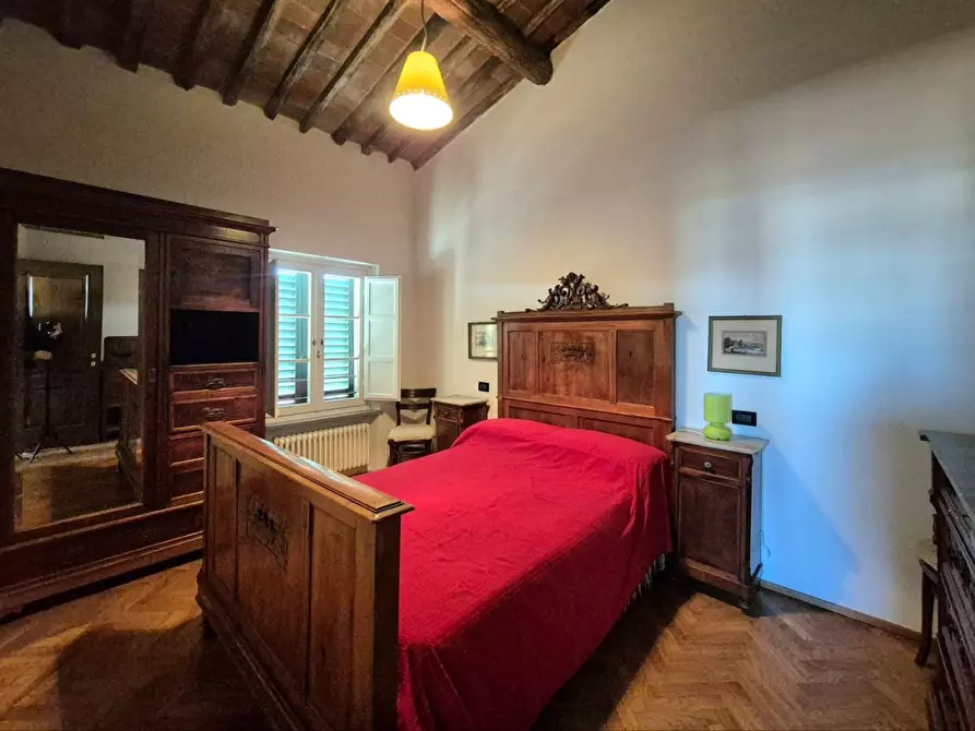 Immagine 33 di Rustico / casale in vendita  a Lucca
