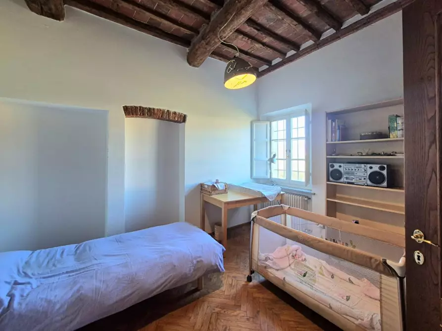 Immagine 25 di Rustico / casale in vendita  a Lucca