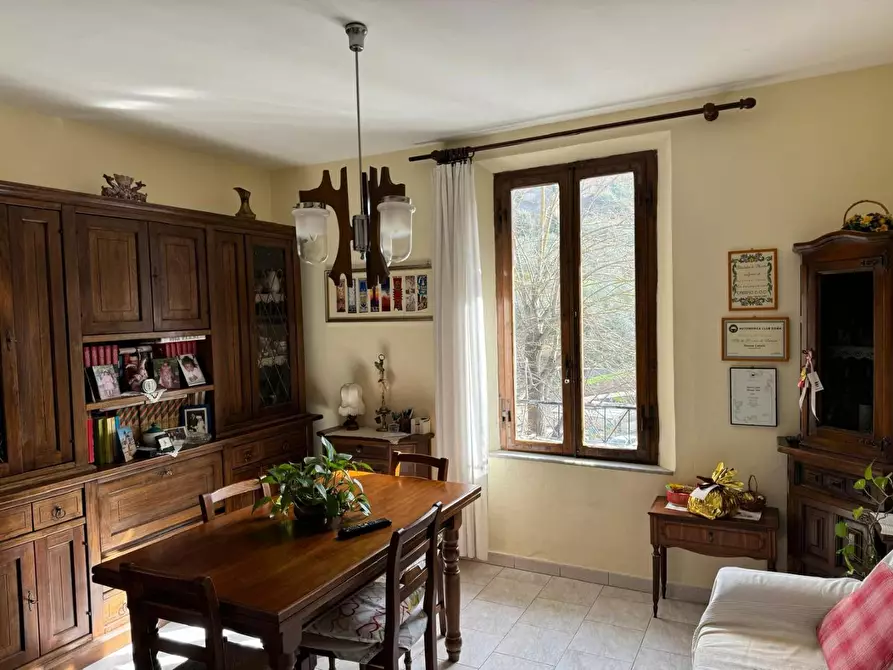 Immagine 6 di Appartamento in vendita  a Siena