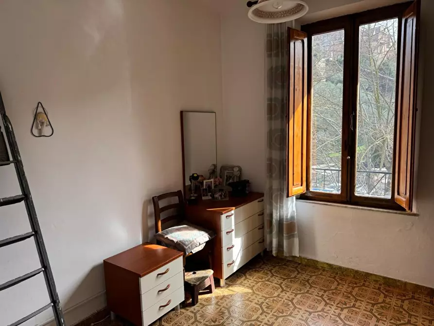 Immagine 22 di Appartamento in vendita  a Siena
