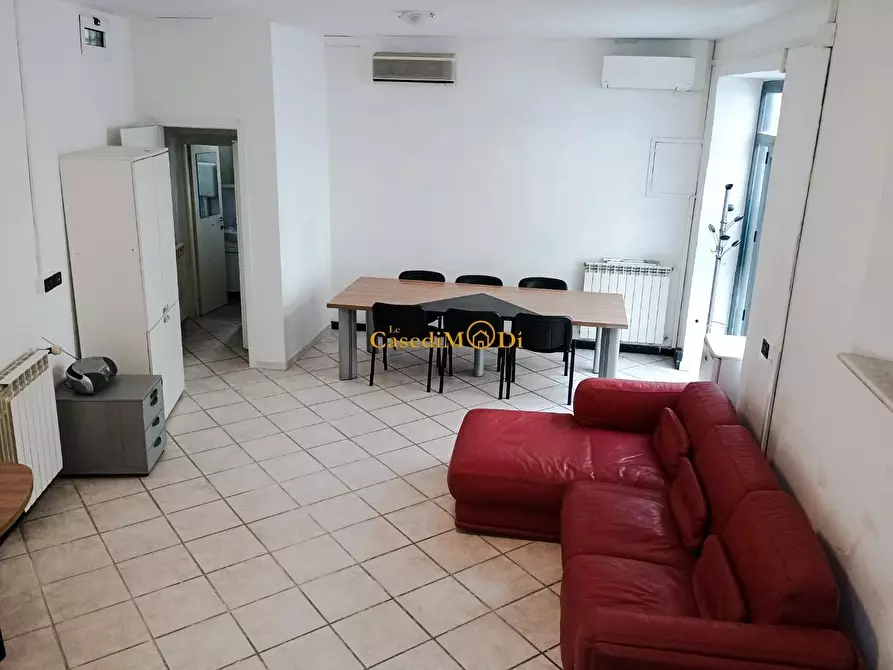 Immagine 5 di Casa indipendente in vendita  a Livorno
