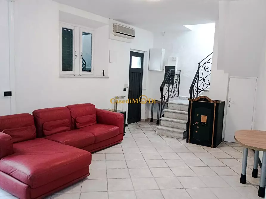 Immagine 4 di Casa indipendente in vendita  a Livorno