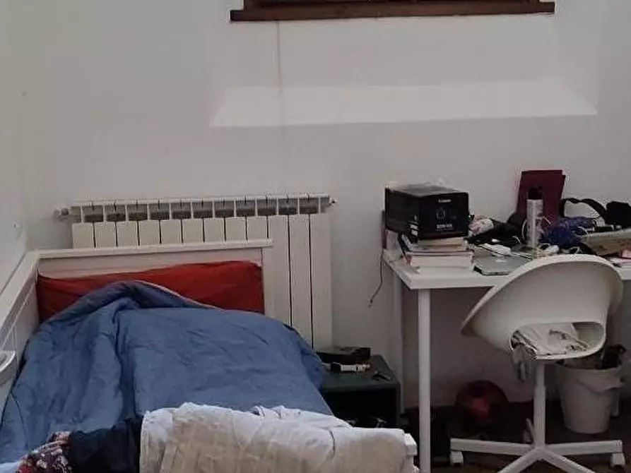 Immagine 11 di Appartamento in vendita  a Pisa