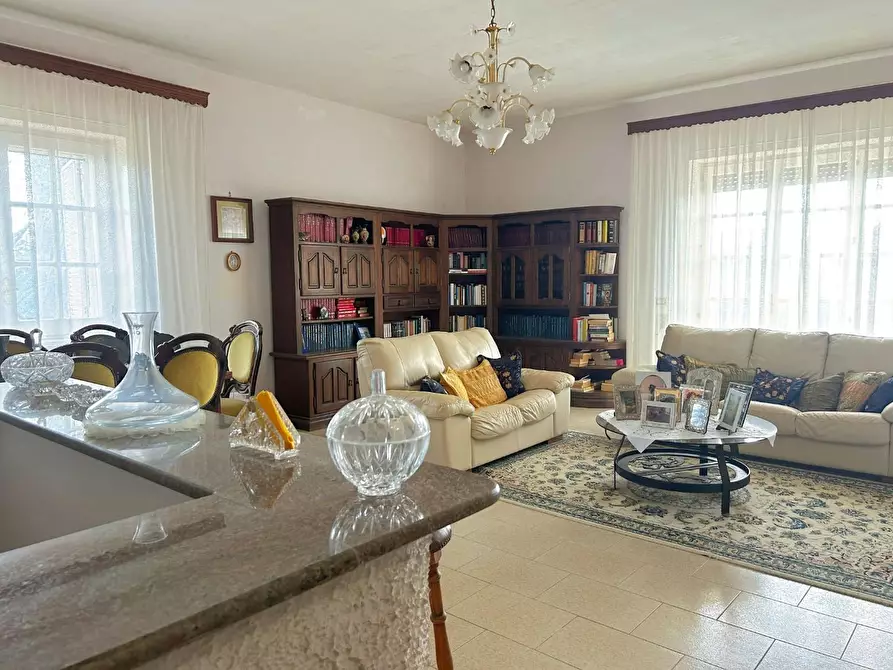 Immagine 4 di Villa in vendita  a Copertino