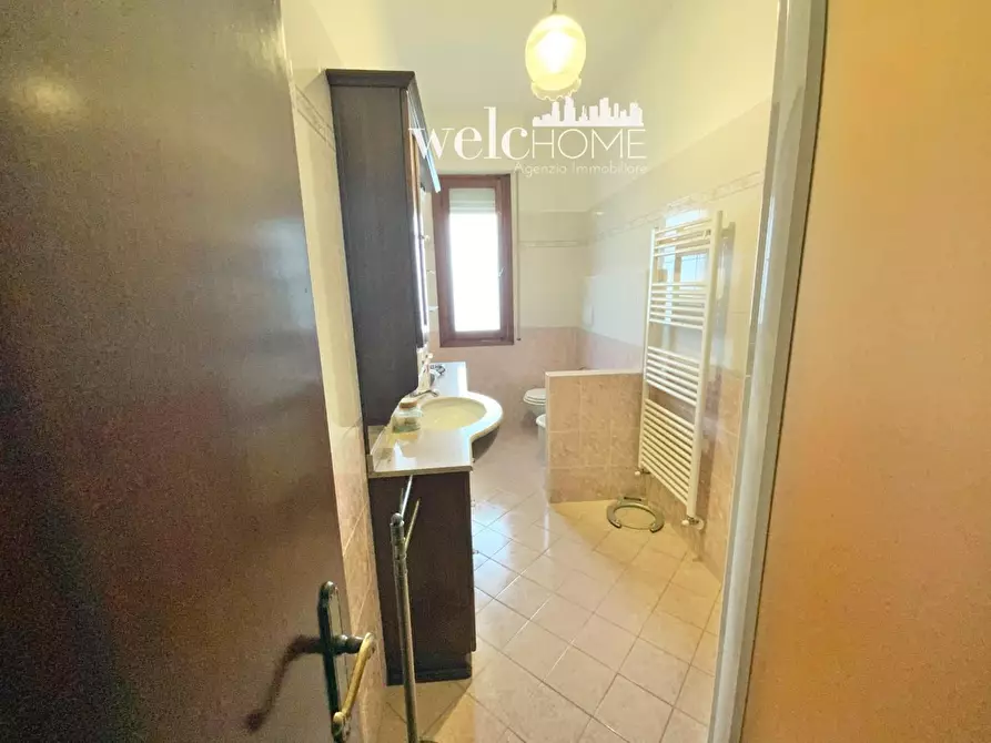 Immagine 15 di Appartamento in vendita  a Prato