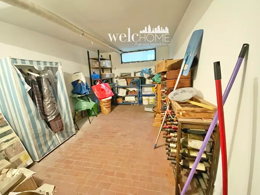 Immagine 30 di Appartamento in vendita  a Prato