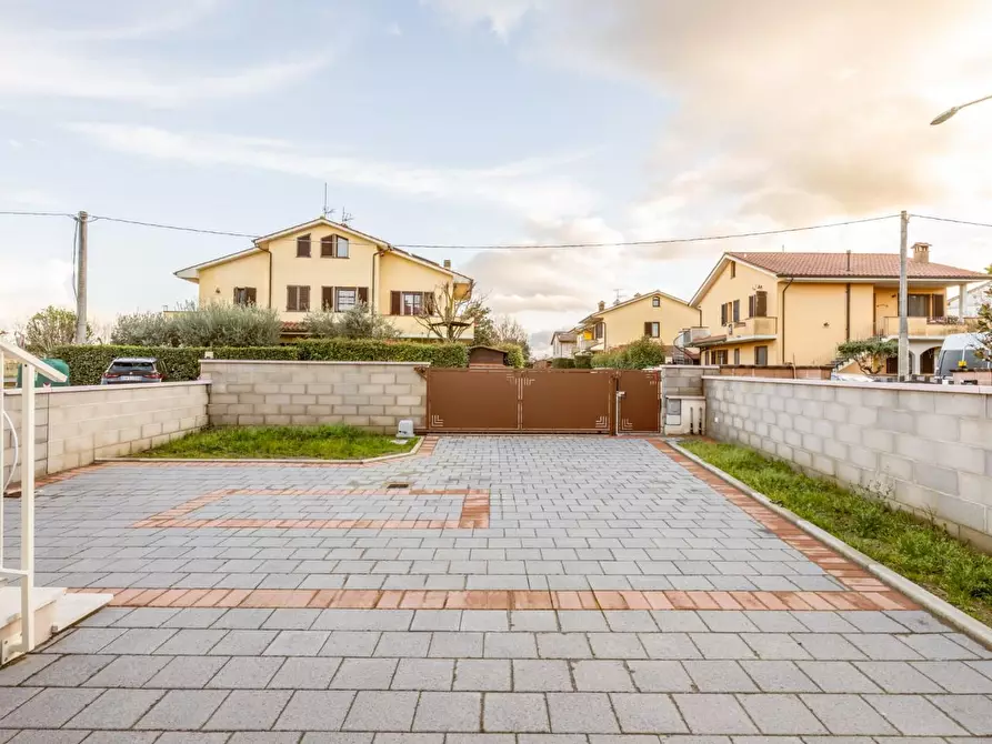 Immagine 40 di Appartamento in vendita  a Bientina