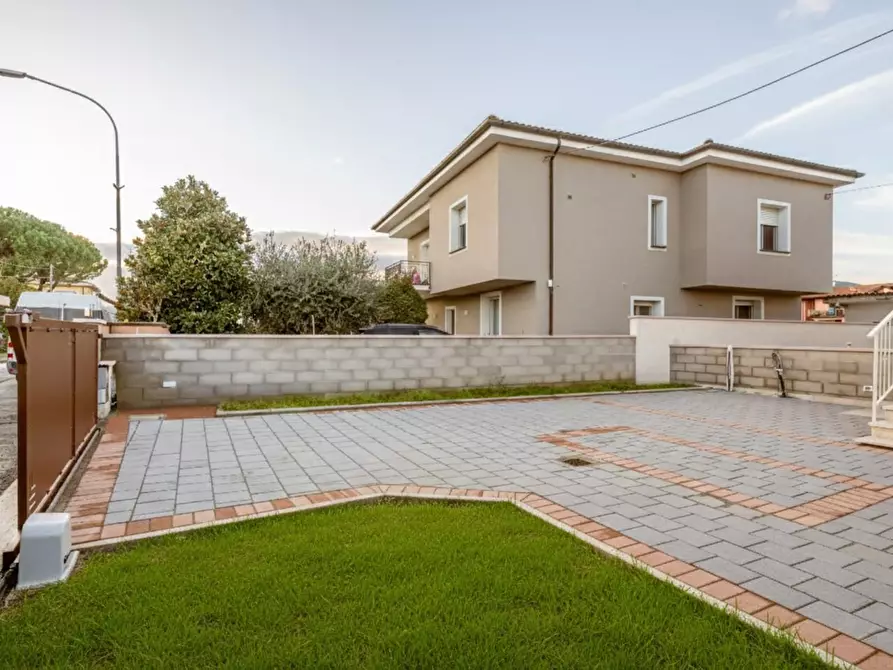 Immagine 43 di Appartamento in vendita  a Bientina