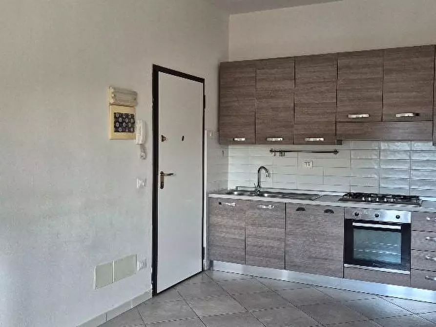 Immagine 3 di Appartamento in vendita  a Cascina