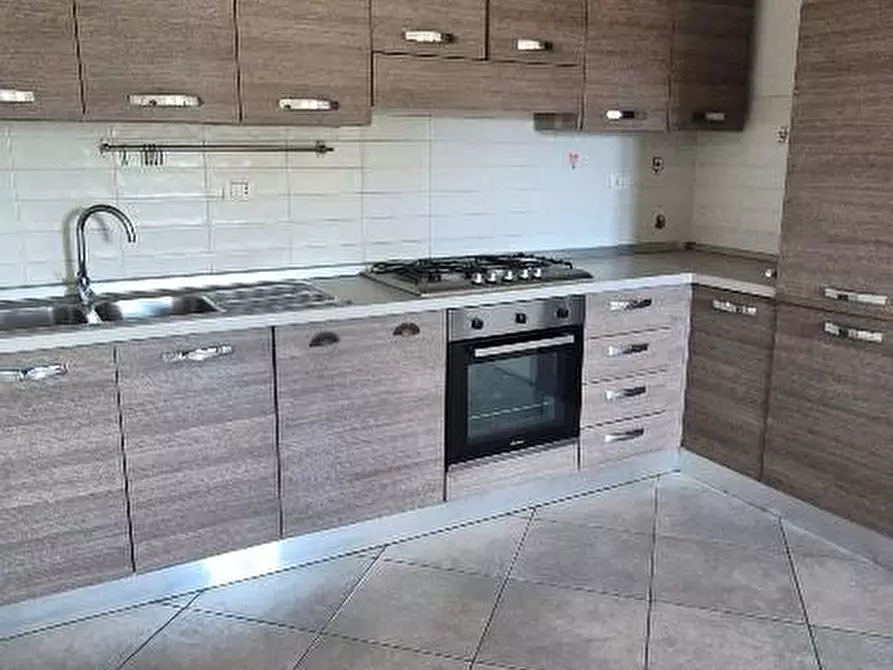 Immagine 1 di Appartamento in vendita  a Cascina