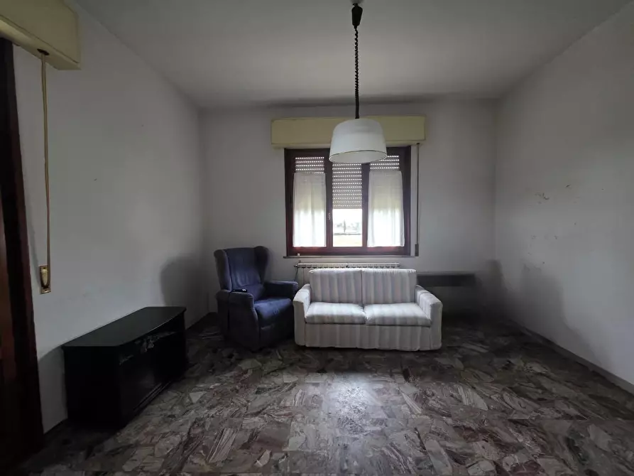 Immagine 2 di Villa in vendita  a San Miniato