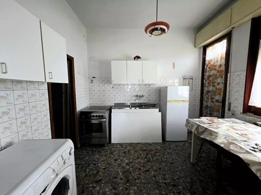 Immagine 4 di Villa in vendita  a San Miniato