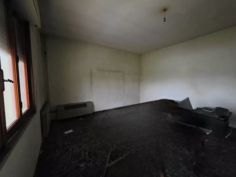 Immagine 13 di Villa in vendita  a San Miniato