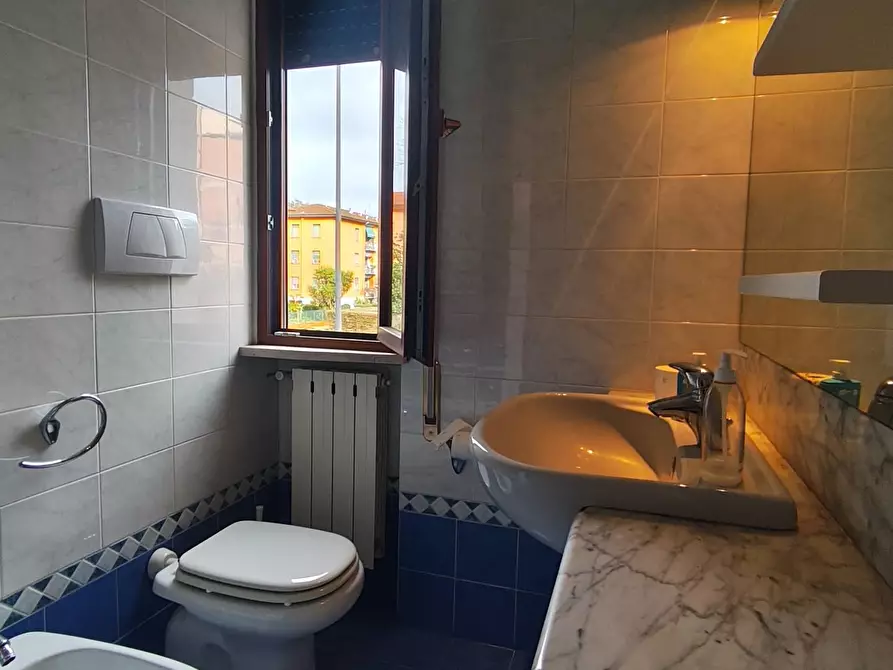 Immagine 18 di Appartamento in vendita  a Lucca