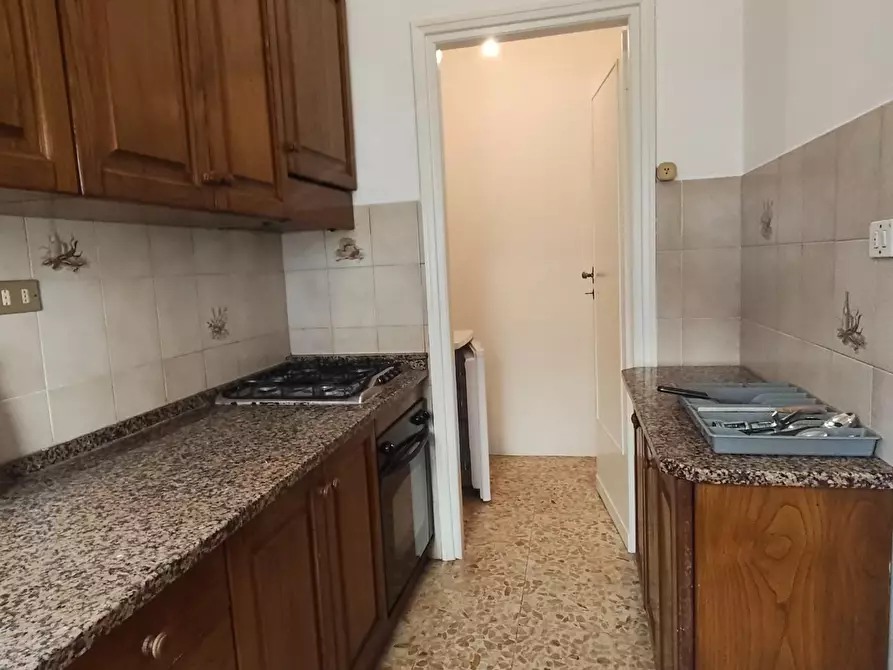 Immagine 28 di Appartamento in vendita  a Lucca