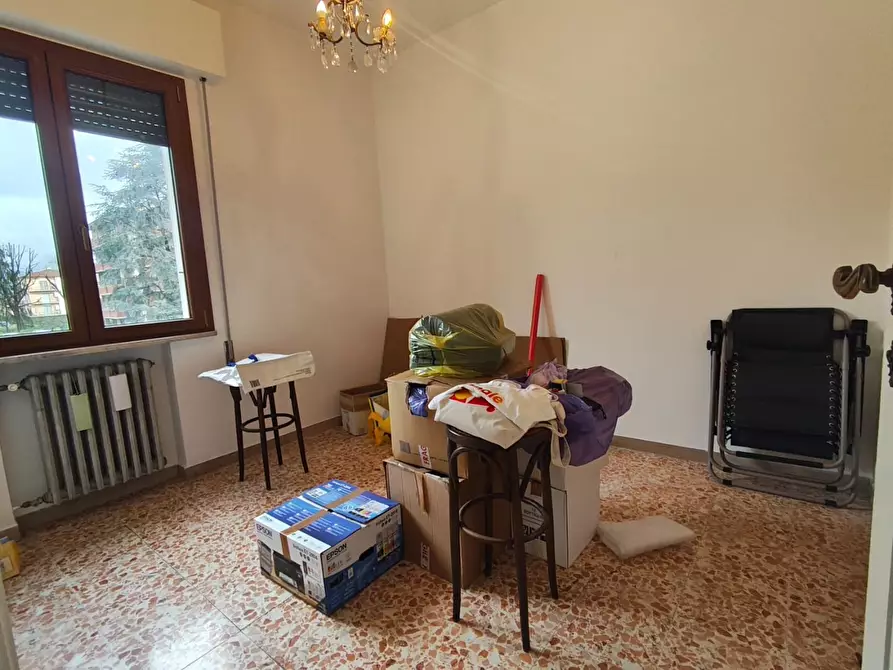 Immagine 15 di Appartamento in vendita  a Lucca