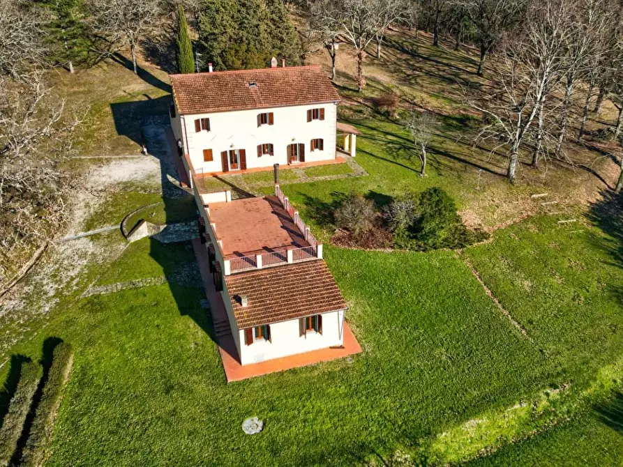 Immagine 4 di Villa in vendita  a Scarperia E San Piero
