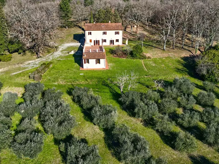 Immagine 12 di Villa in vendita  a Scarperia E San Piero