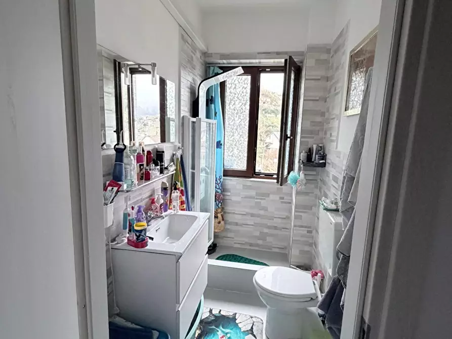 Immagine 29 di Porzione di casa in vendita  a Carrara