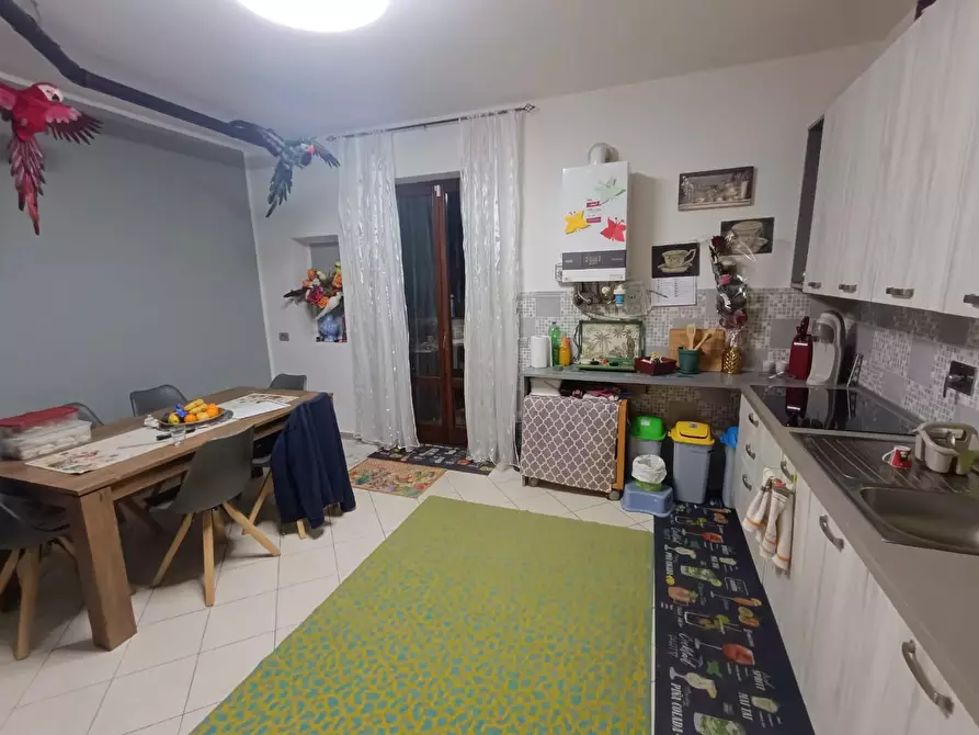 Immagine 2 di Porzione di casa in vendita  a Carrara