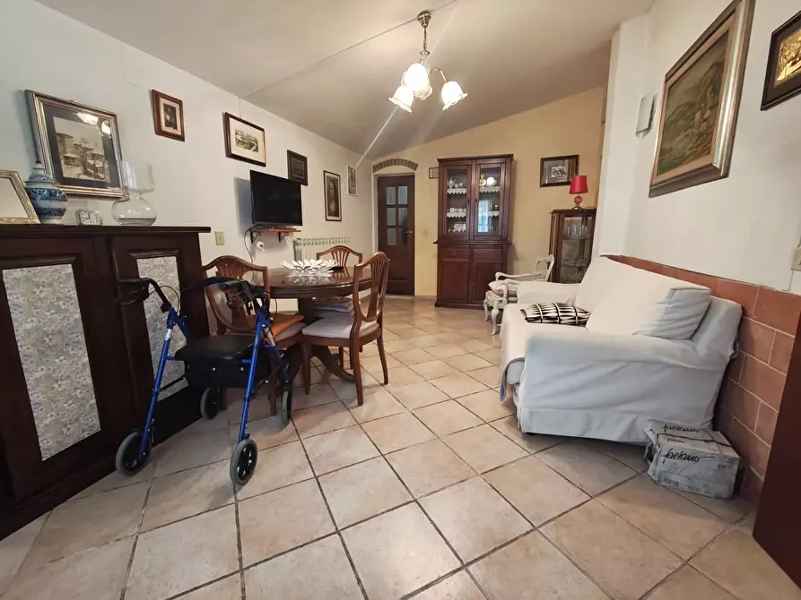 Immagine 11 di Terratetto in vendita  a Lucca