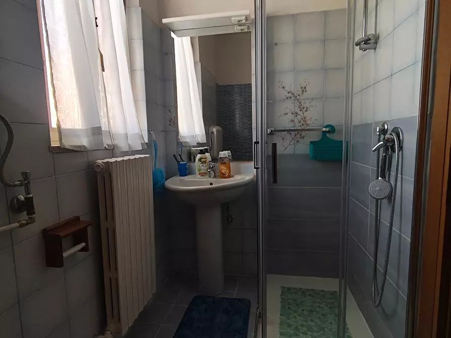 Immagine 27 di Terratetto in vendita  a Lucca