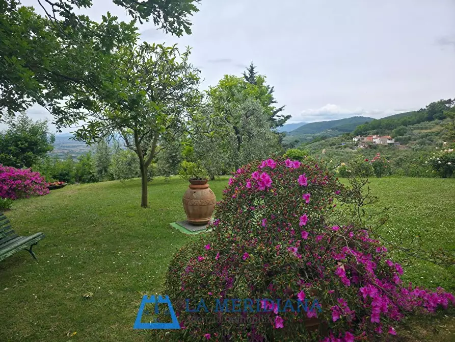 Immagine 2 di Casa indipendente in vendita  a Larciano
