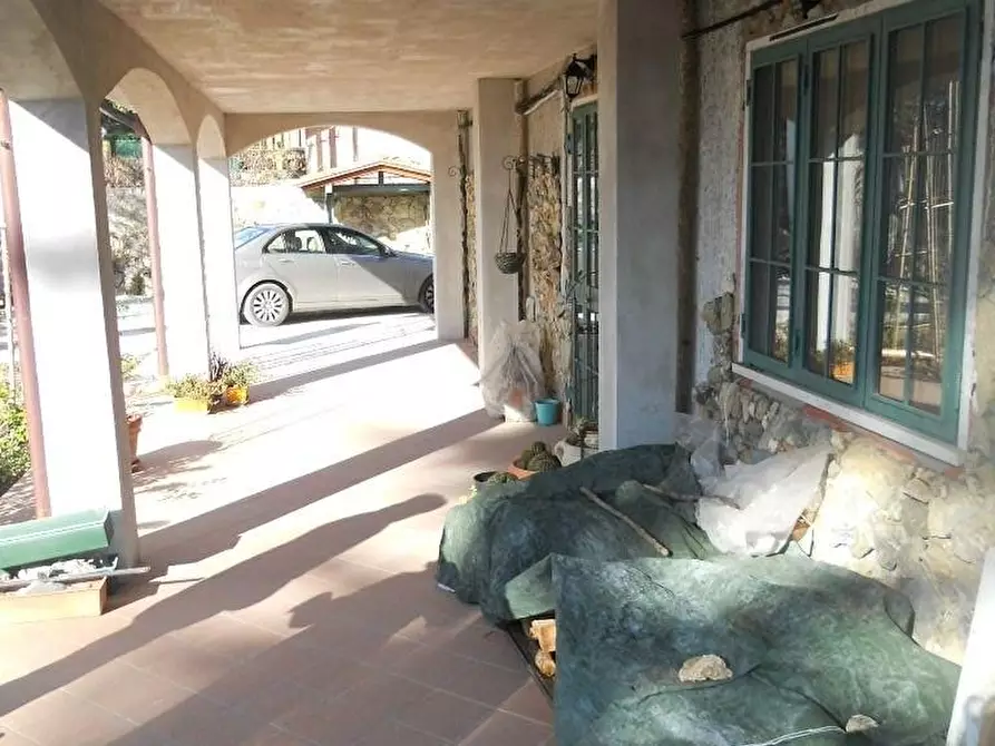 Immagine 43 di Villa in vendita  a Fosdinovo