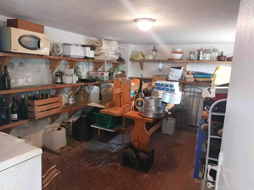 Immagine 8 di Casa semindipendente in vendita  a Ortonovo