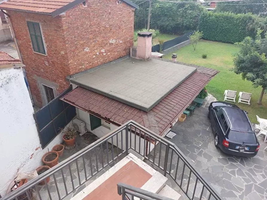 Immagine 13 di Casa semindipendente in vendita  a Ortonovo