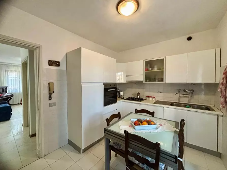 Immagine 7 di Villetta a schiera in vendita  a Forte Dei Marmi